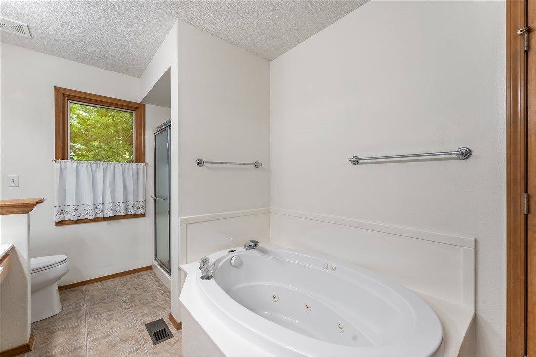 5 Ellesmere Lane, Bella Vista, AR 72714