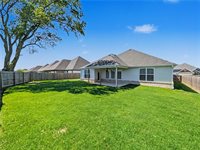 1111 Red Maple Street, Centerton, AR 72719