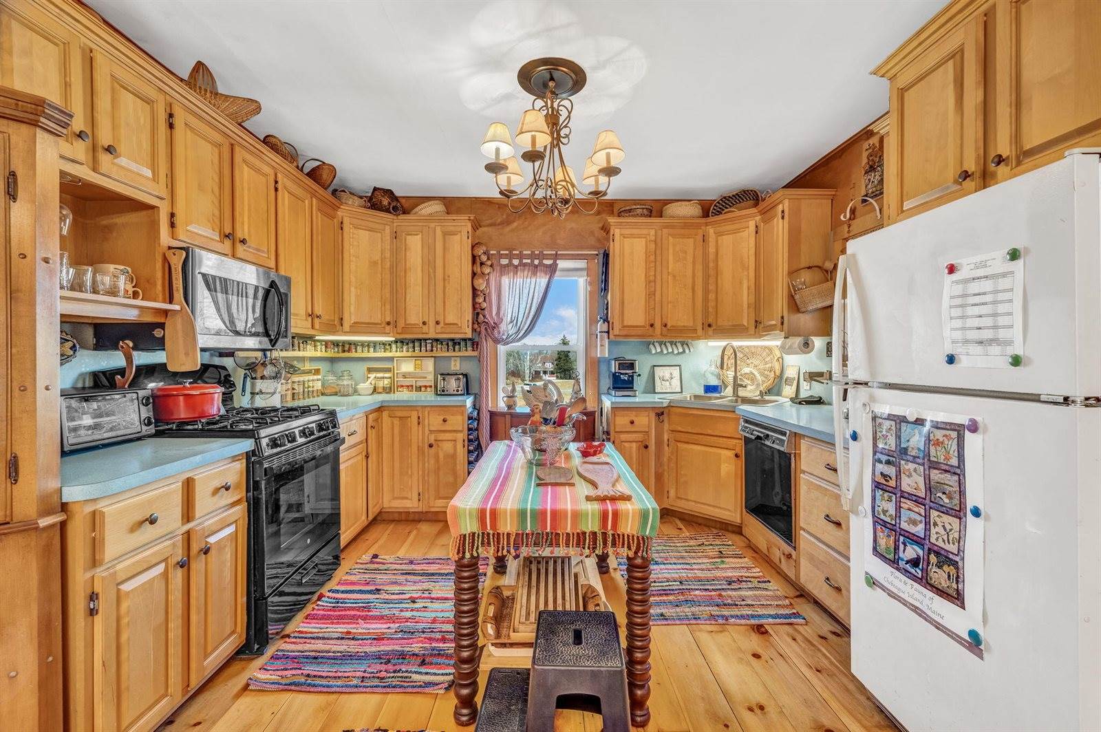 281 Atlantic Road, Swans Island, ME 04685