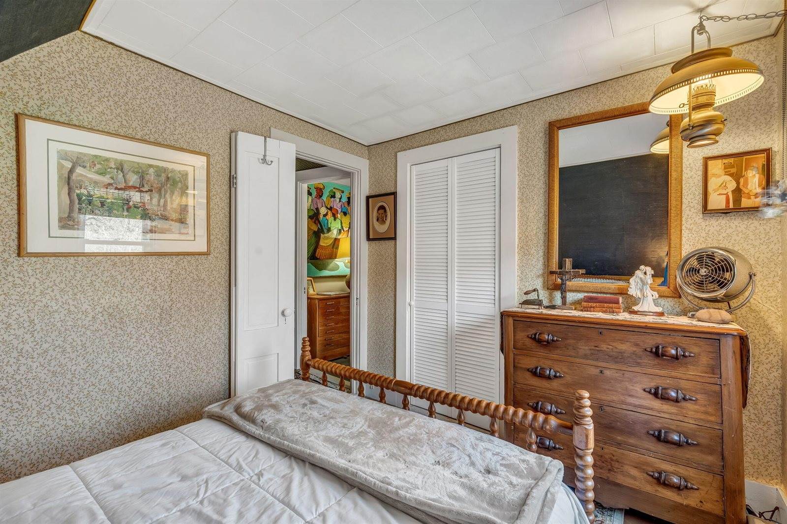 281 Atlantic Road, Swans Island, ME 04685