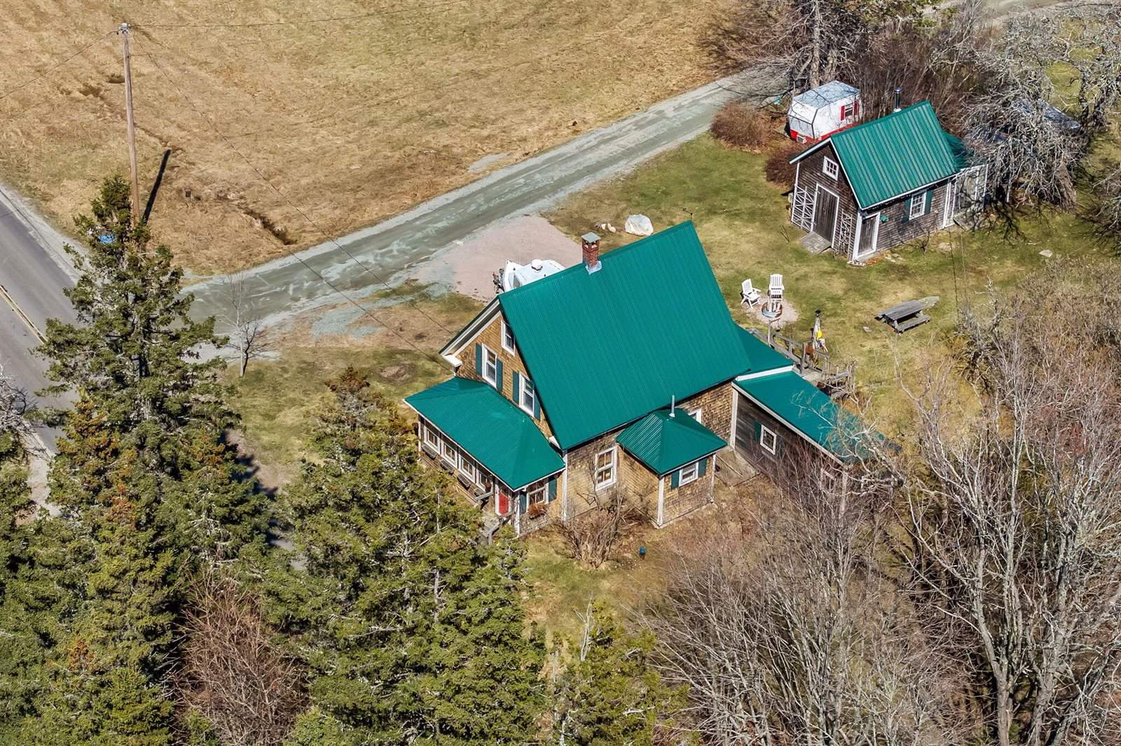 281 Atlantic Road, Swans Island, ME 04685