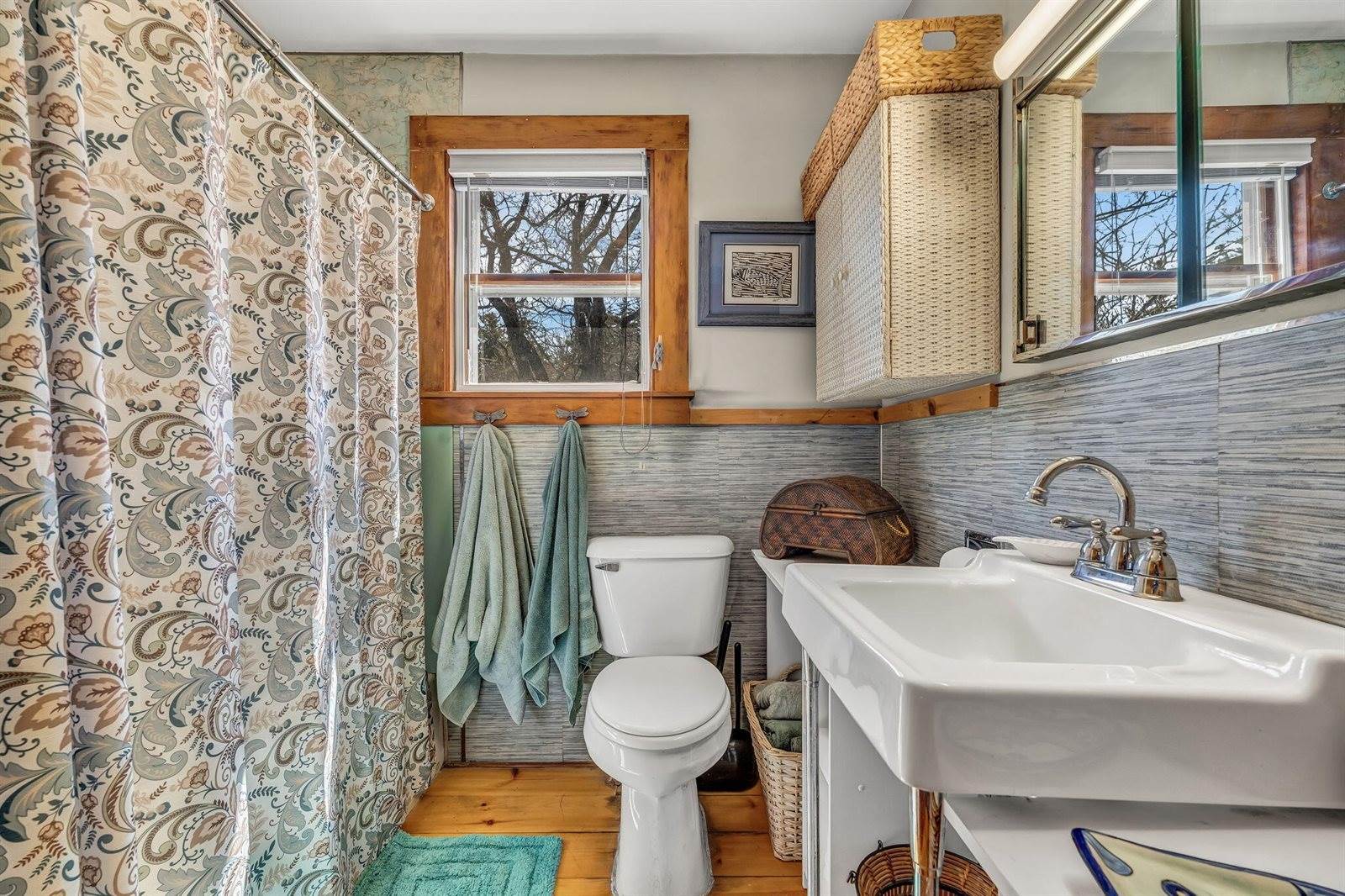 281 Atlantic Road, Swans Island, ME 04685