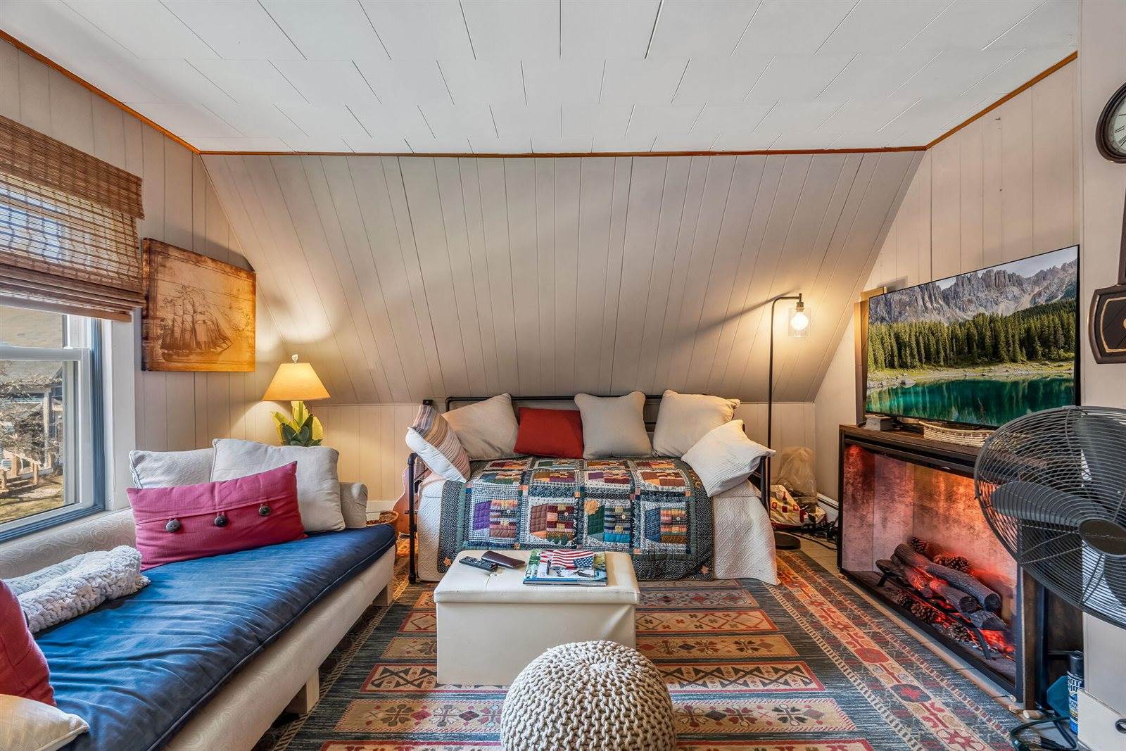 281 Atlantic Road, Swans Island, ME 04685