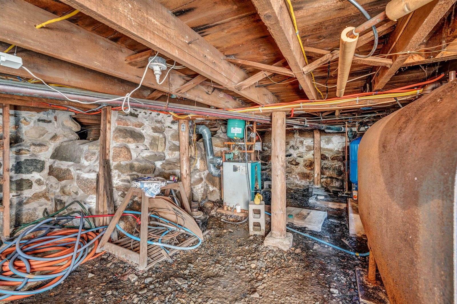 281 Atlantic Road, Swans Island, ME 04685