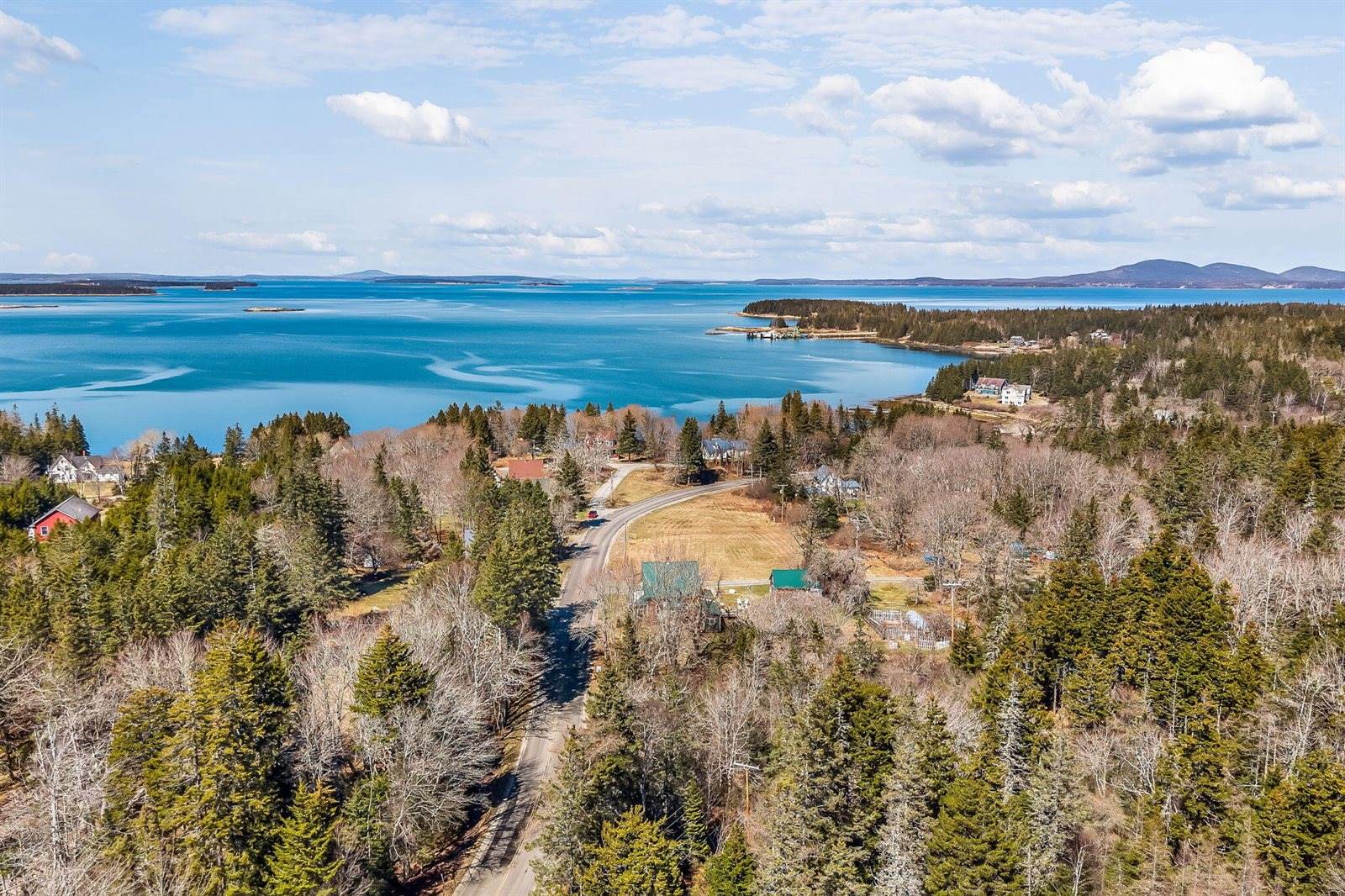 281 Atlantic Road, Swans Island, ME 04685