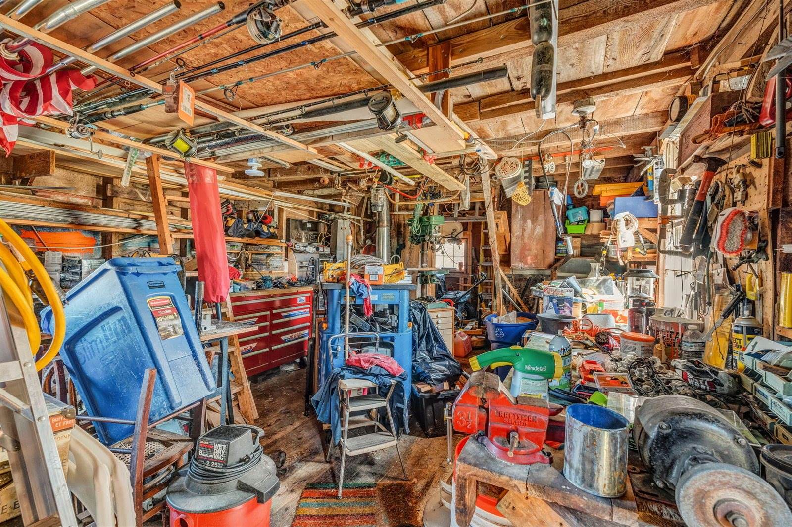 281 Atlantic Road, Swans Island, ME 04685