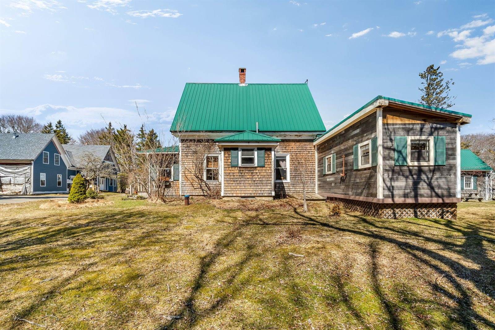 281 Atlantic Road, Swans Island, ME 04685