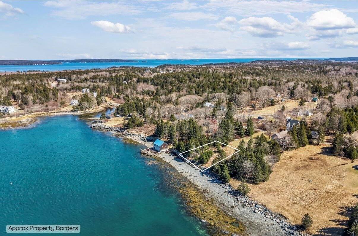 281 Atlantic Road, Swans Island, ME 04685