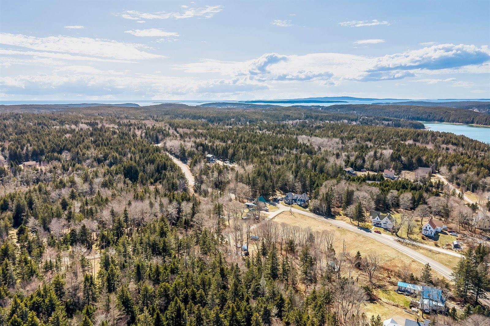 281 Atlantic Road, Swans Island, ME 04685