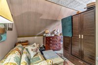 281 Atlantic Road, Swans Island, ME 04685