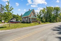 281 Atlantic Road, Swans Island, ME 04685