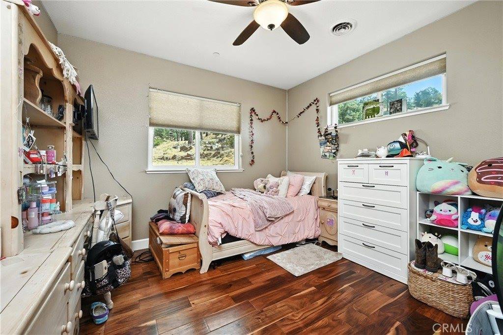 9482 Hoberg Drive South, Cobb, CA 95426
