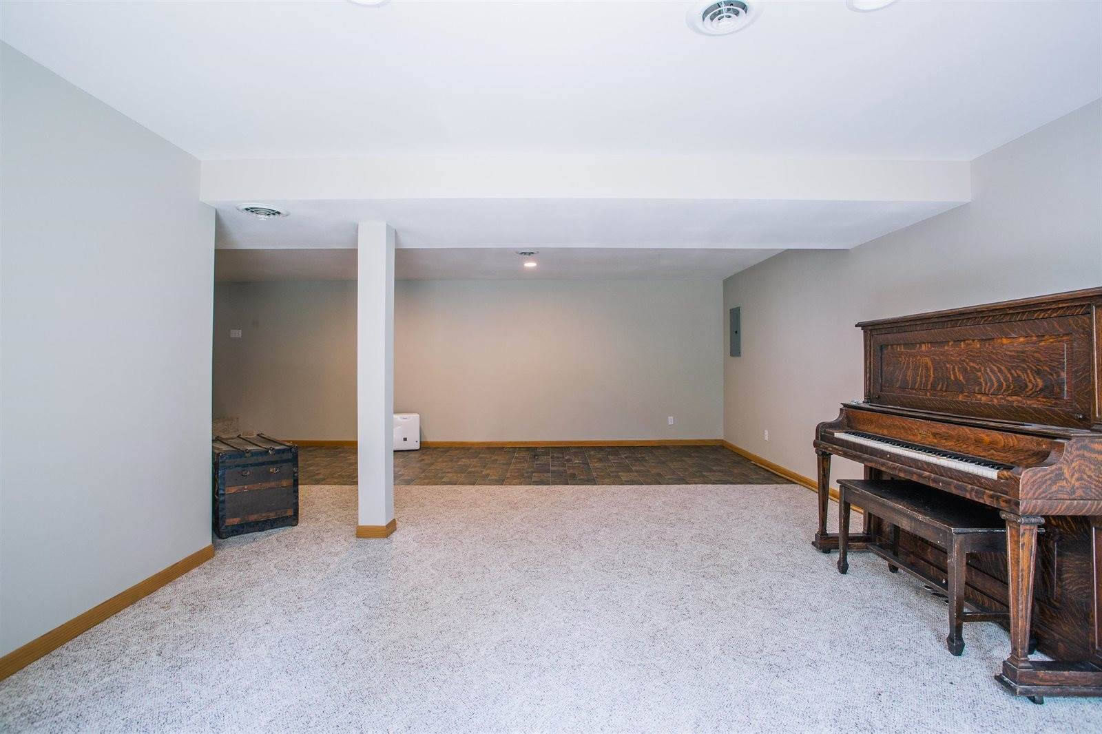 W6833 Ridge Road, Neillsville, WI 54456