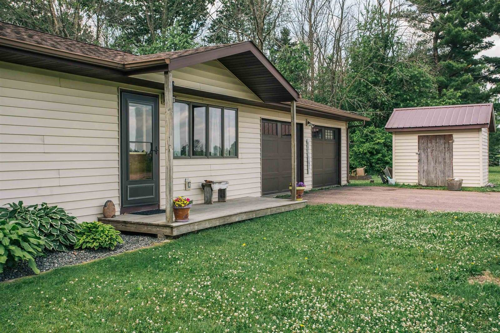 W6833 Ridge Road, Neillsville, WI 54456