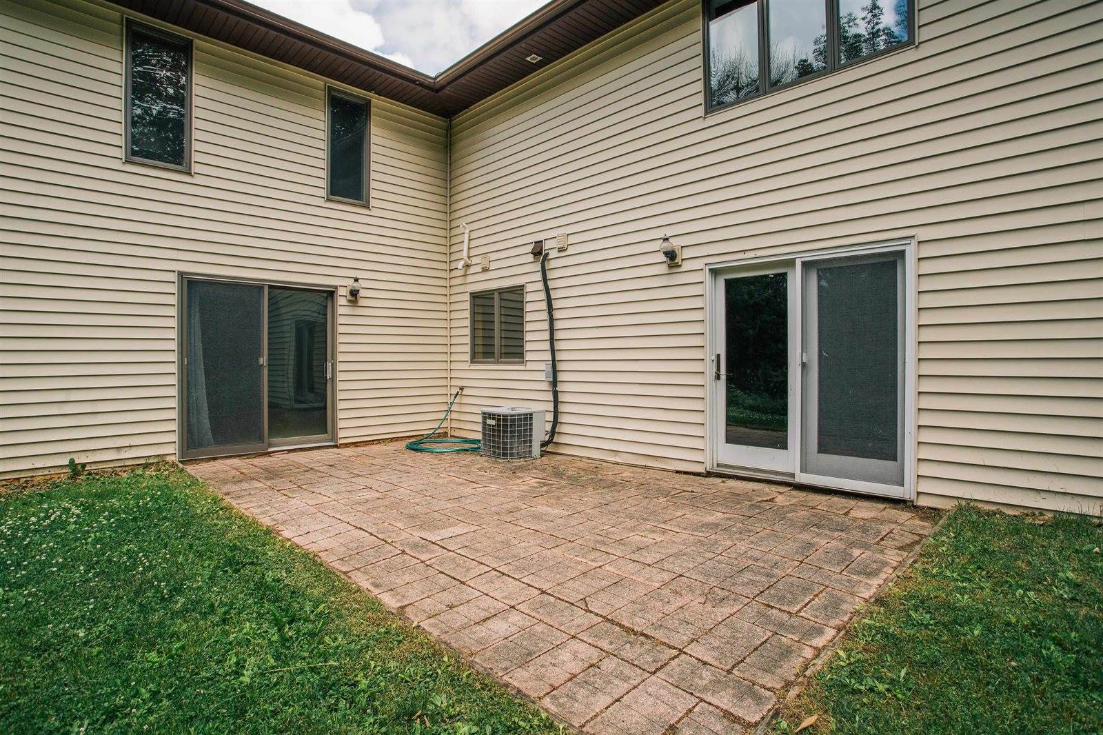 W6833 Ridge Road, Neillsville, WI 54456
