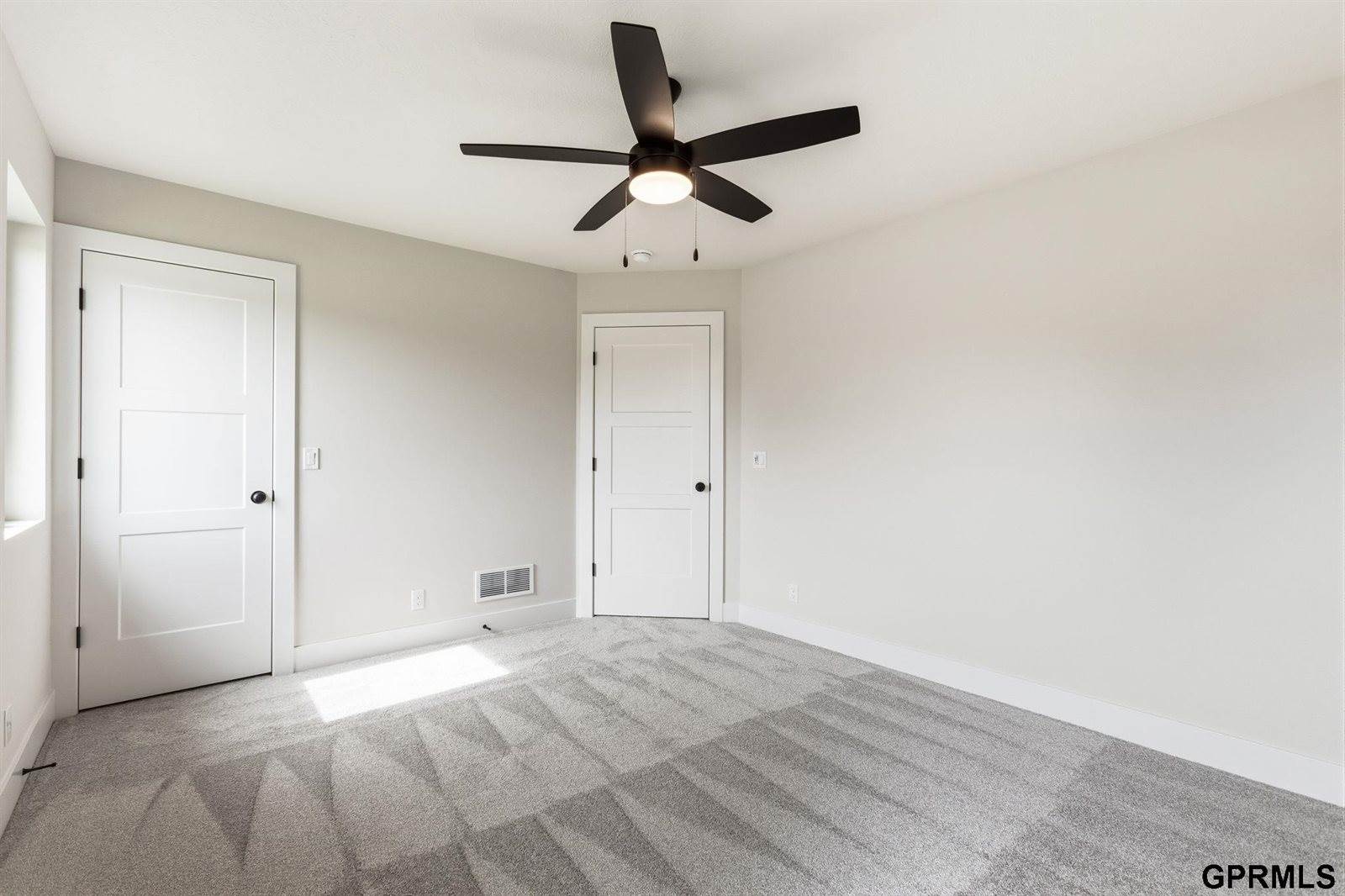 11053 South 217Th Street, Gretna, NE 68028