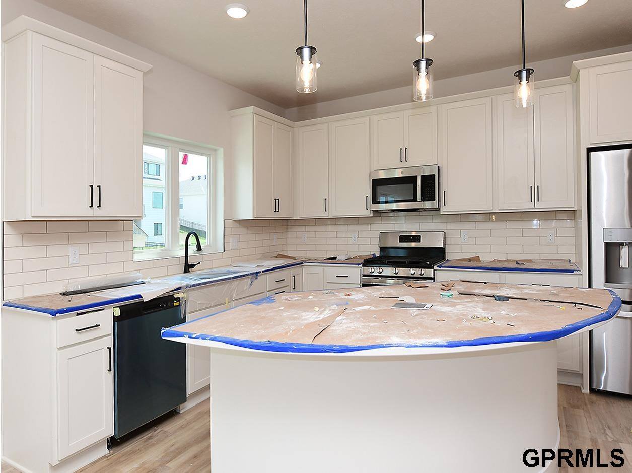 11053 South 217Th Street, Gretna, NE 68028