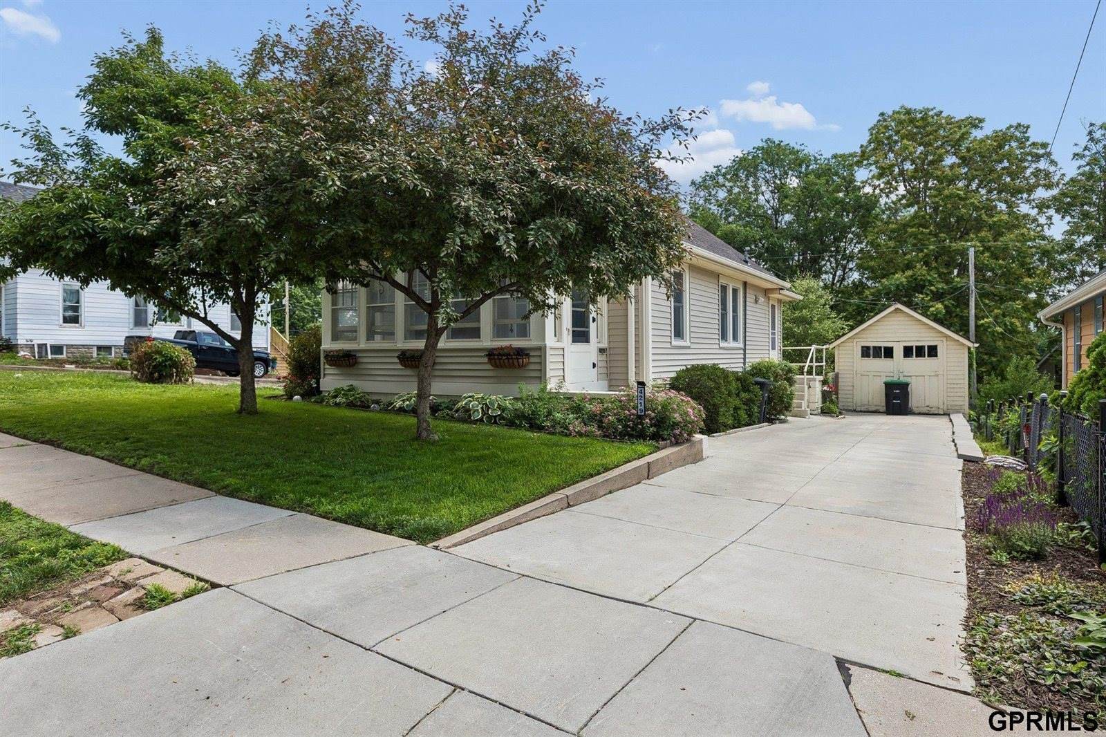 4219 South 12Th Street, Omaha, NE 68107