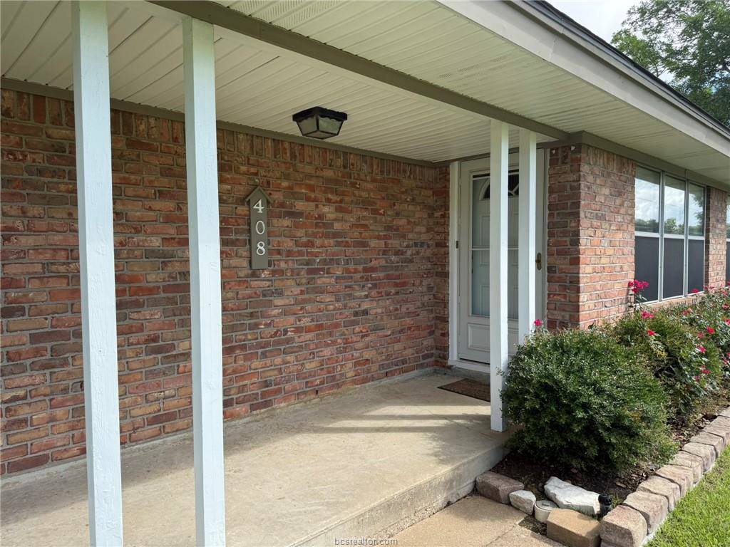 408 Brookside Drive, Bryan, TX 77801