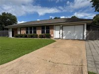 408 Brookside Drive, Bryan, TX 77801