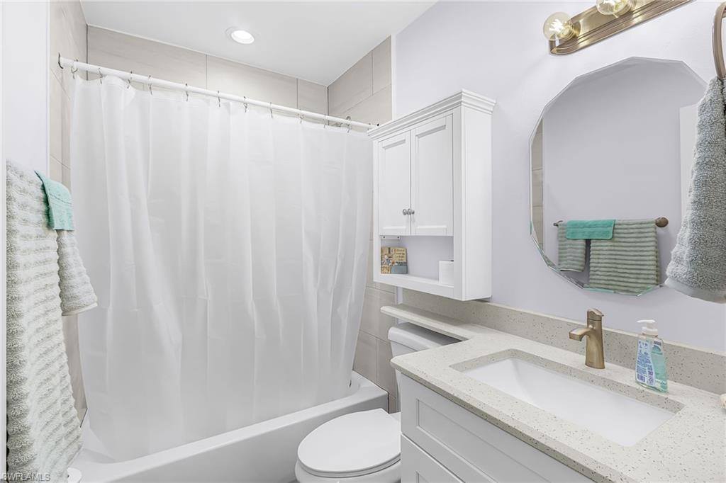 34 Hamlin Ct, Lehigh Acres, FL 33936