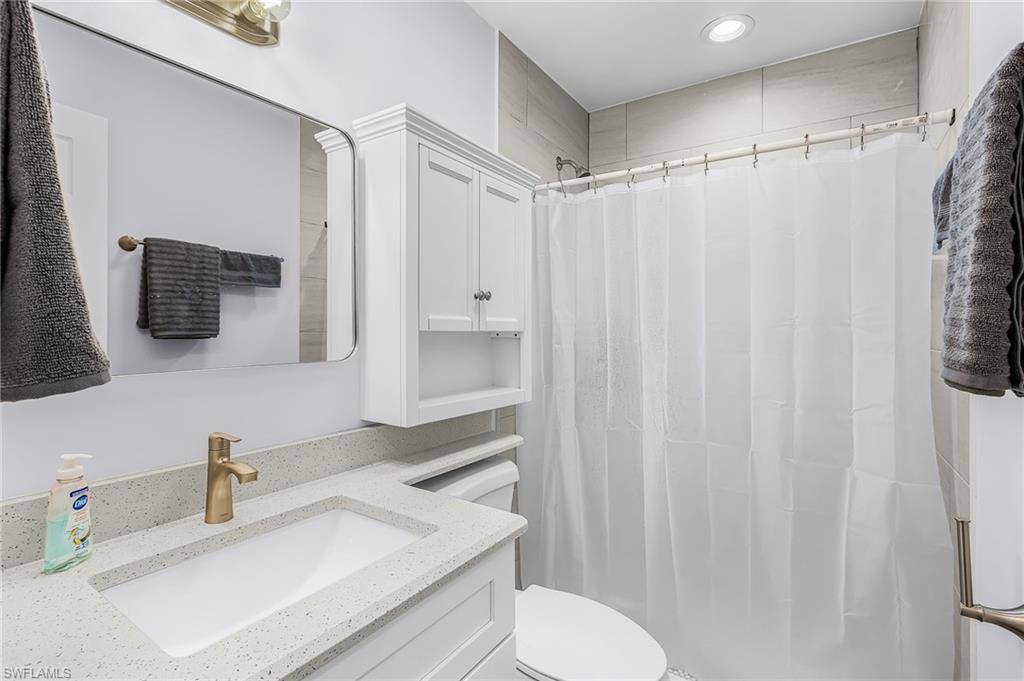 34 Hamlin Ct, Lehigh Acres, FL 33936