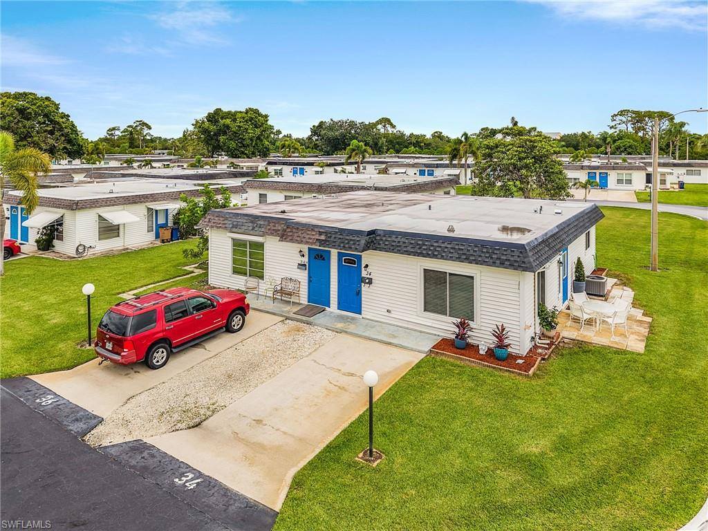 34 Hamlin Ct, Lehigh Acres, FL 33936