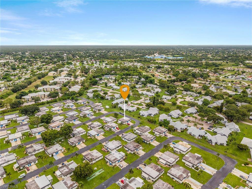 34 Hamlin Ct, Lehigh Acres, FL 33936