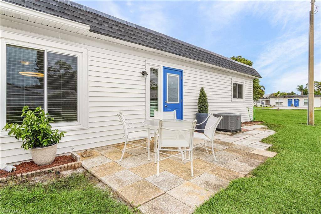 34 Hamlin Ct, Lehigh Acres, FL 33936