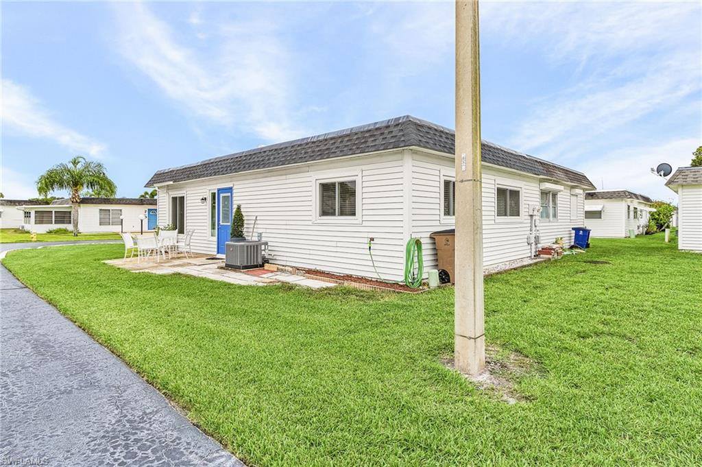 34 Hamlin Ct, Lehigh Acres, FL 33936