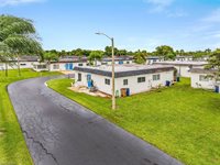 34 Hamlin Ct, Lehigh Acres, FL 33936