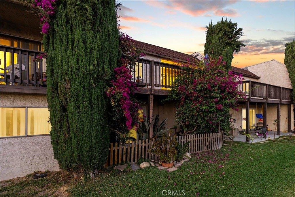 15614 Crestview Lane, Granada Hills, CA 91344