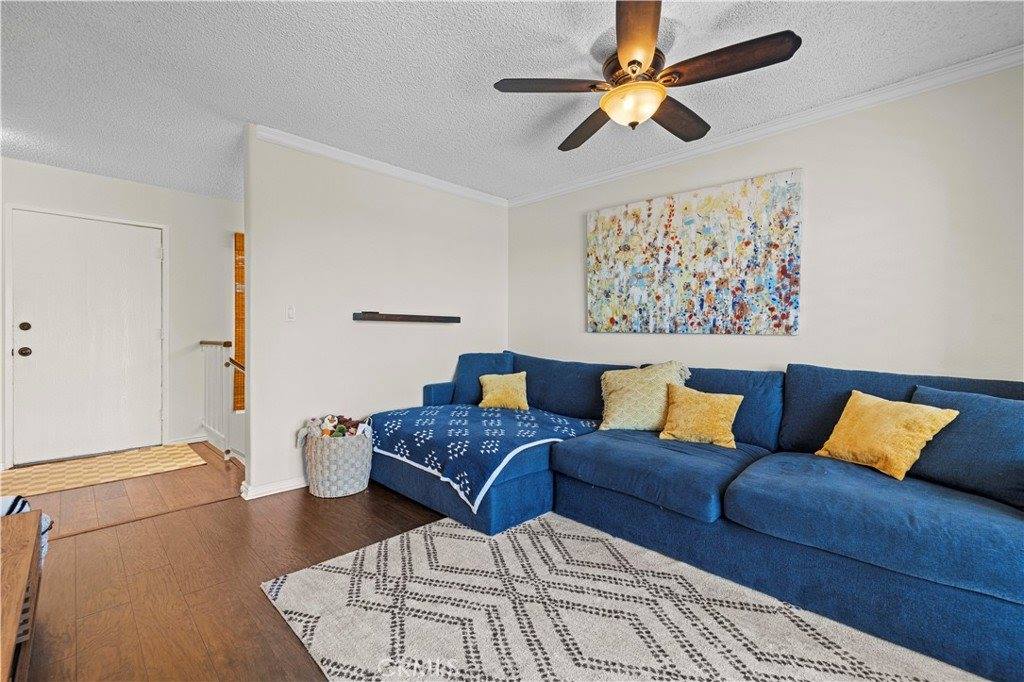 15614 Crestview Lane, Granada Hills, CA 91344