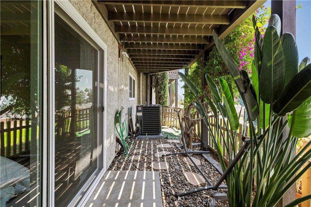 15614 Crestview Lane, Granada Hills, CA 91344