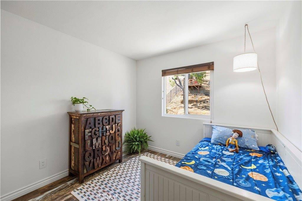 28235 Royal Road, Castaic, CA 91384
