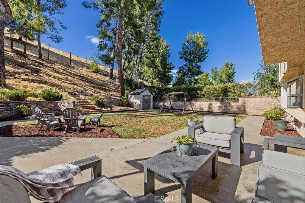 28235 Royal Road, Castaic, CA 91384