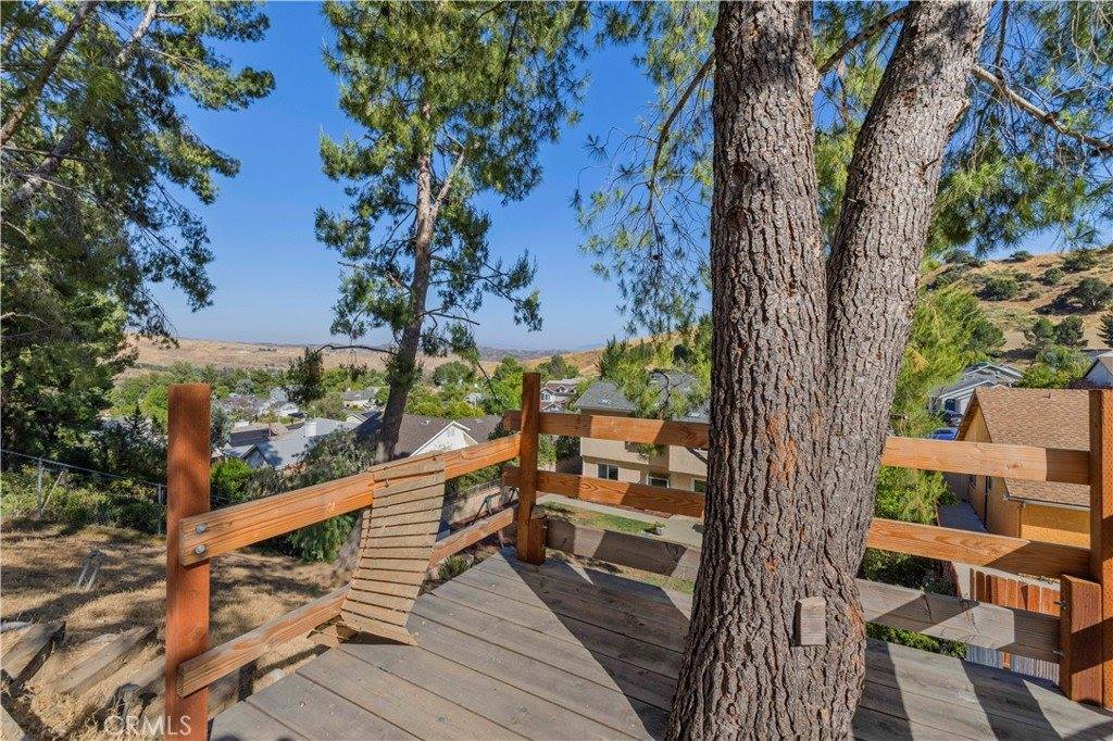 28235 Royal Road, Castaic, CA 91384
