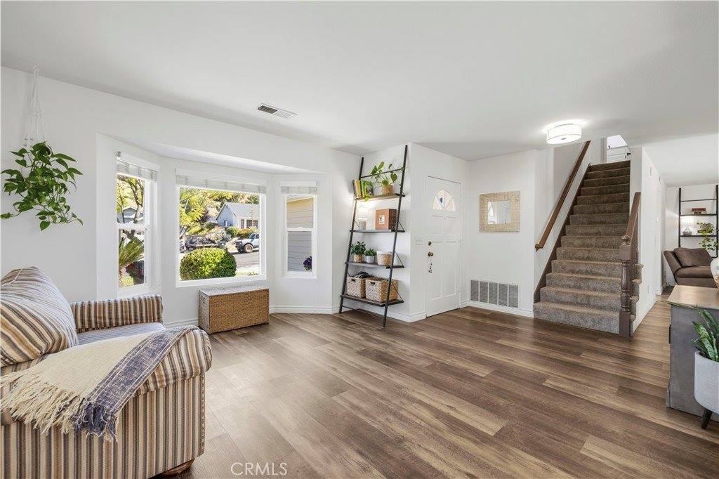 28235 Royal Road, Castaic, CA 91384