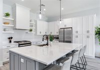 140 174TH Avenue East, Redington Shores, FL 33708