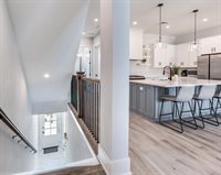 140 174TH Avenue East, Redington Shores, FL 33708