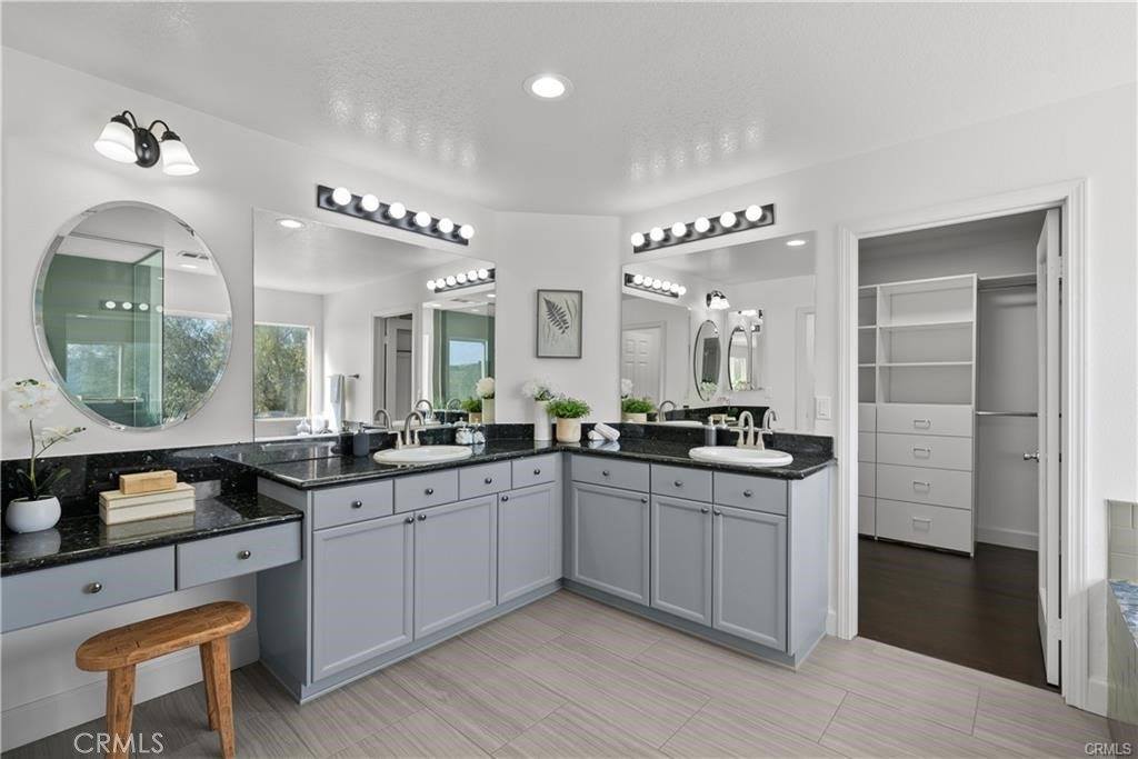 29052 Madrid Place, Castaic, CA 91384