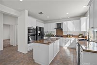 29052 Madrid Place, Castaic, CA 91384