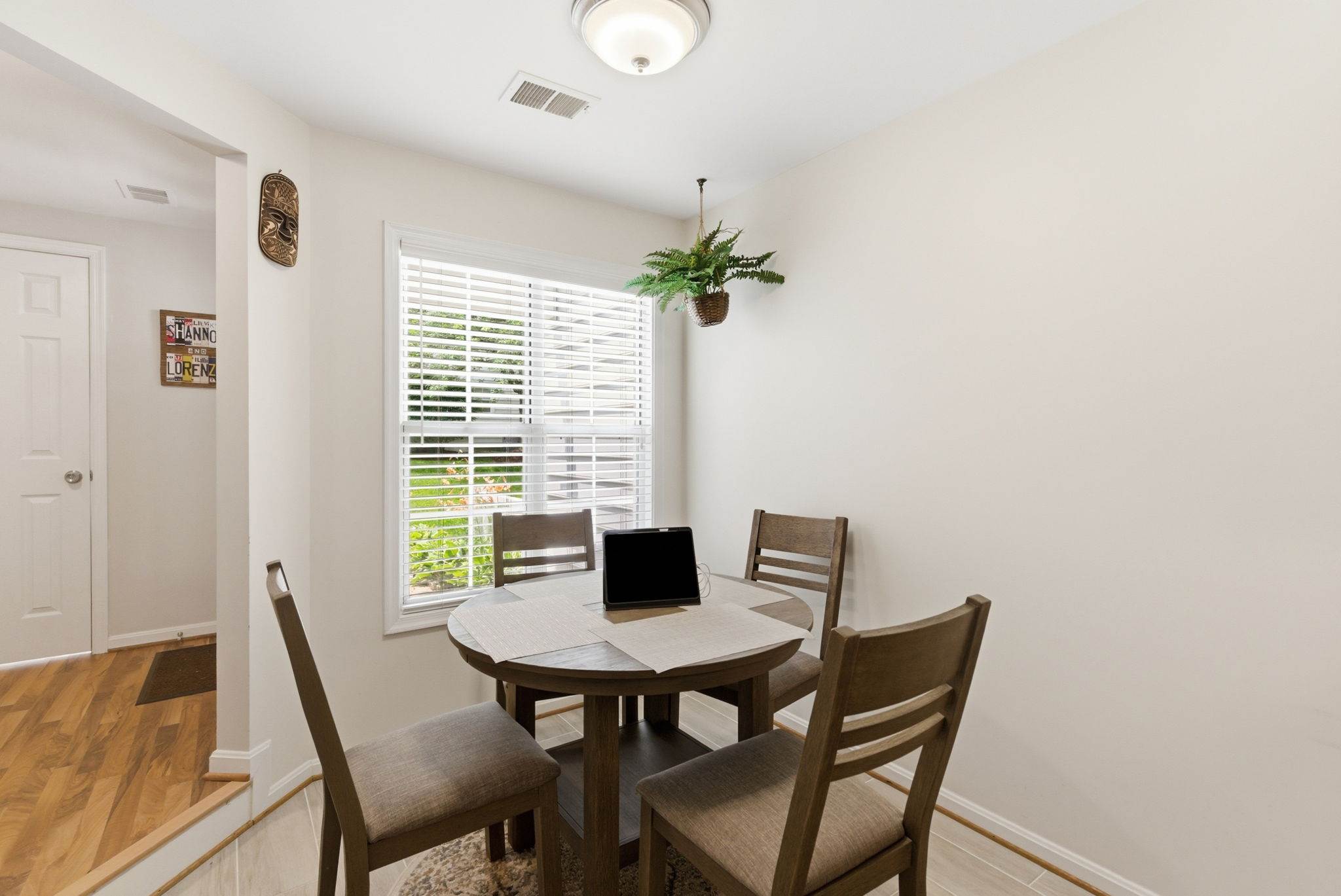 25 Bronco Ct #286-c, Germantown, MD 20874