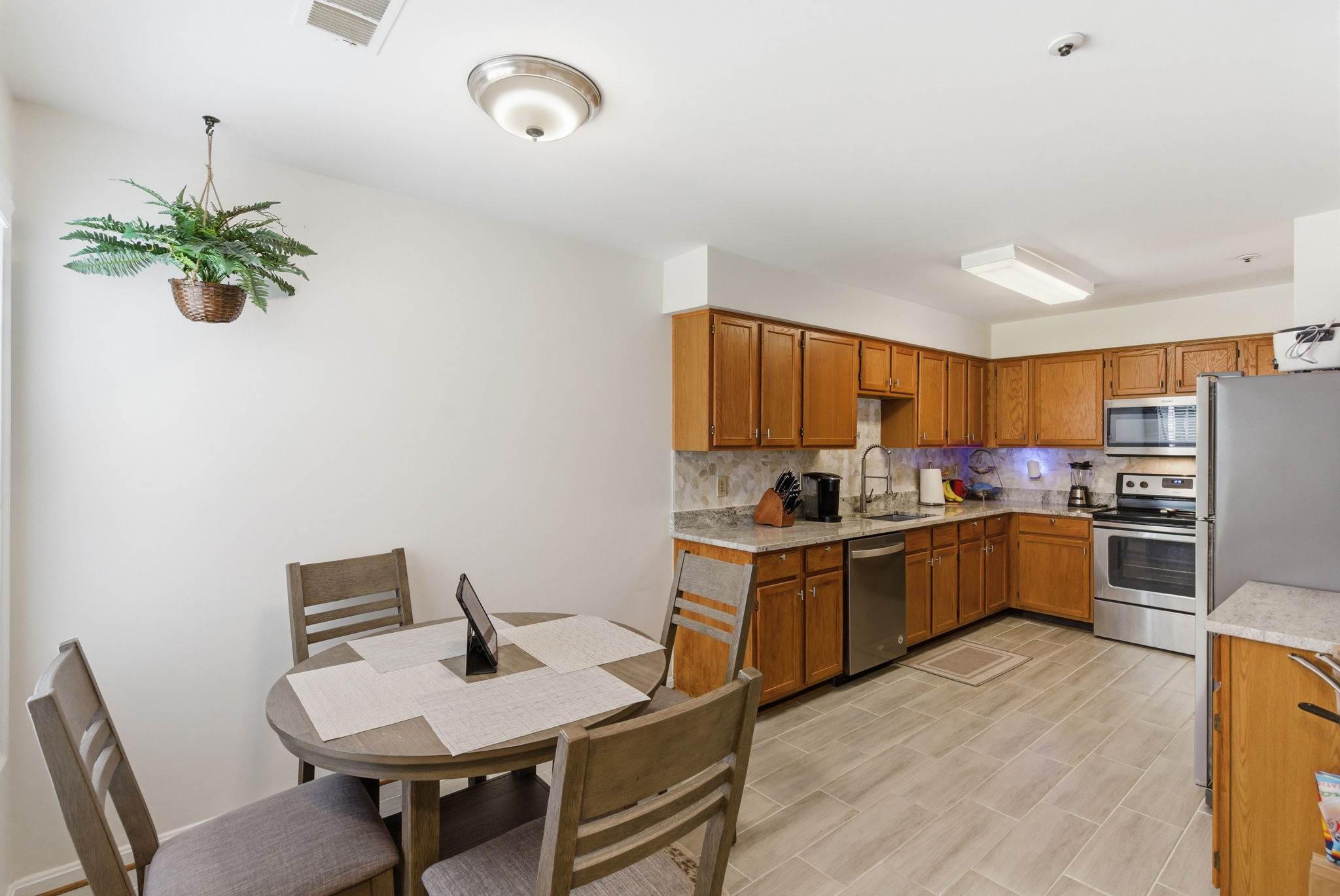 25 Bronco Ct #286-c, Germantown, MD 20874