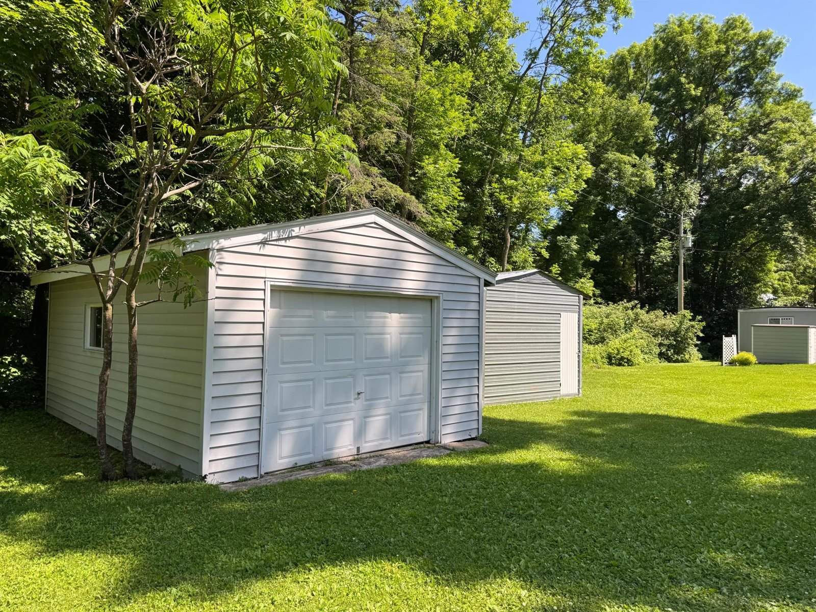 3037 Viewpoint Road, Isle, MN 56342
