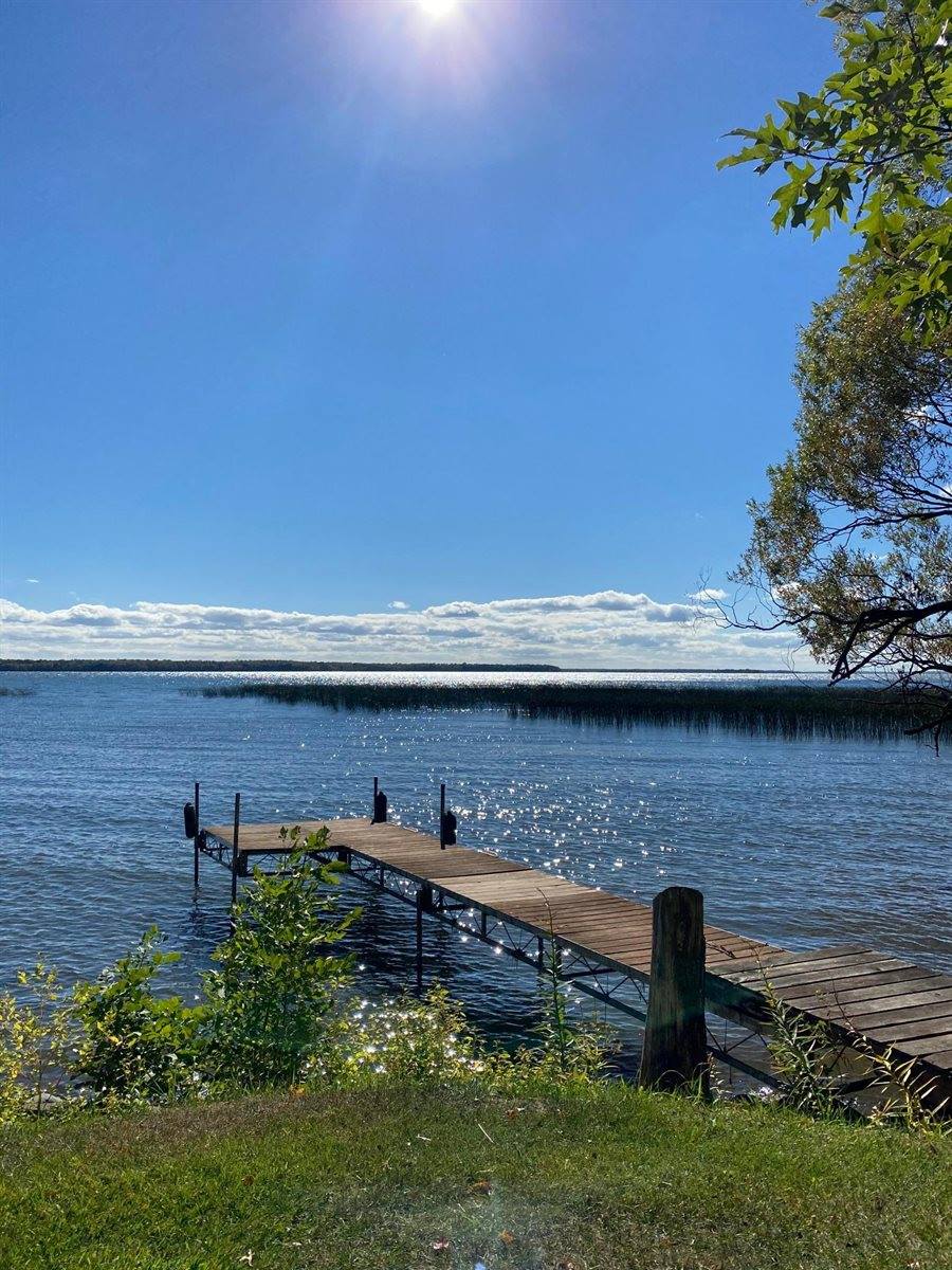 3037 Viewpoint Road, Isle, MN 56342