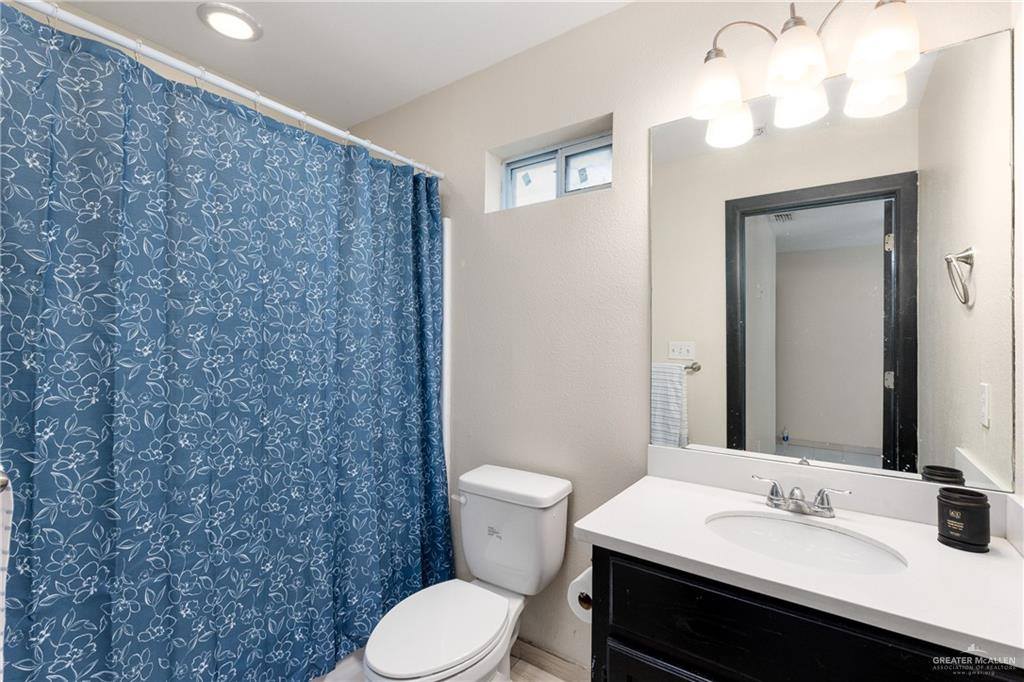 1403 West Kiwi Avenue, Pharr, TX 78577