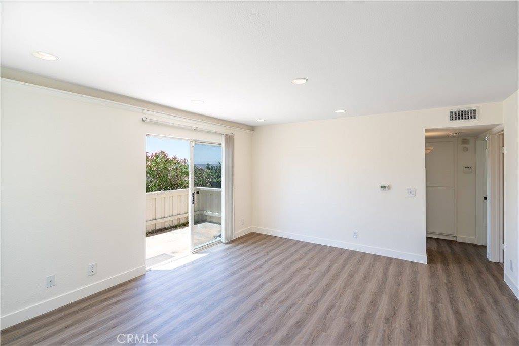 21200 Trumpet Dr #103, Newhall, CA 91321