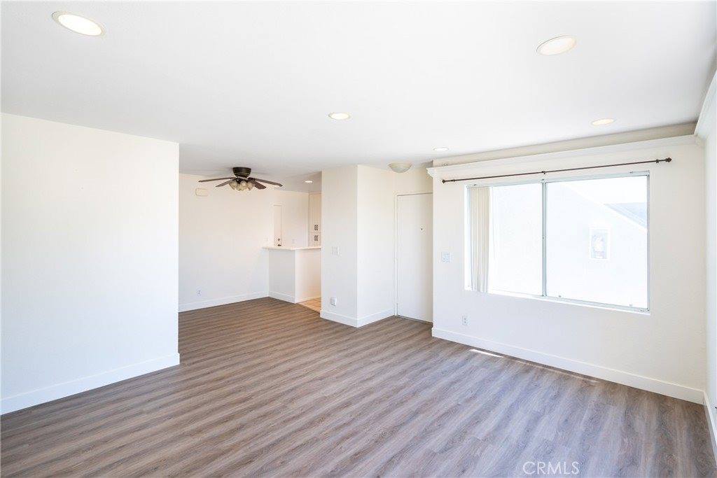 21200 Trumpet Dr #103, Newhall, CA 91321