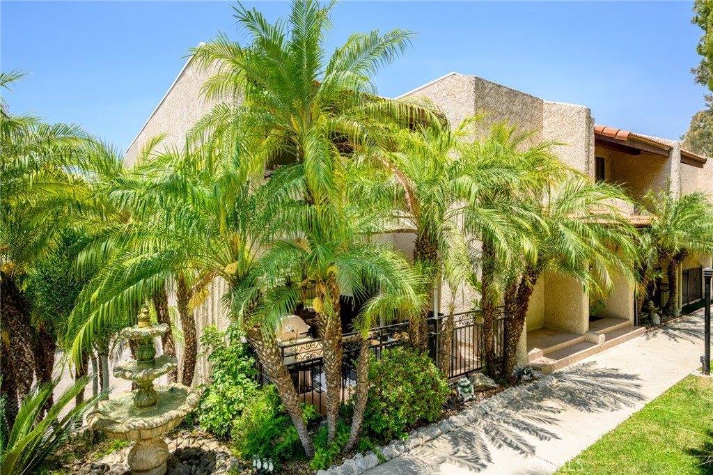 7800 Via Genova, Burbank, CA 91504